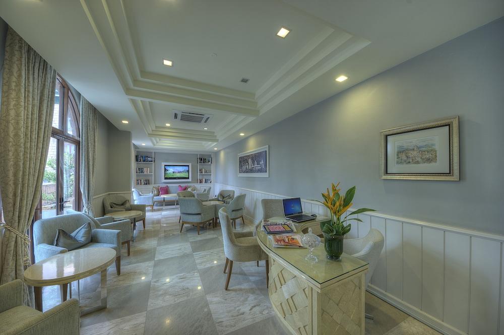 Resort The Chateau & Wellness