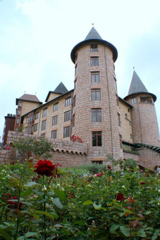 Resort The Chateau & Wellness